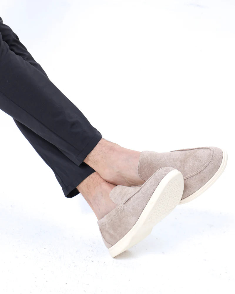 Classic Suède Loafers